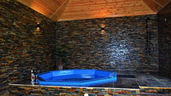 Jacuzzi la pensiune