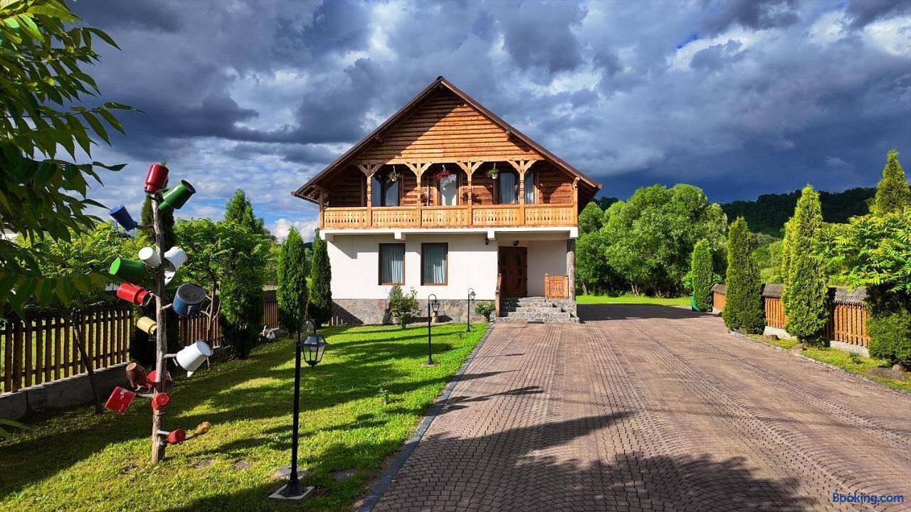 Proprietatea - vedere exterioară